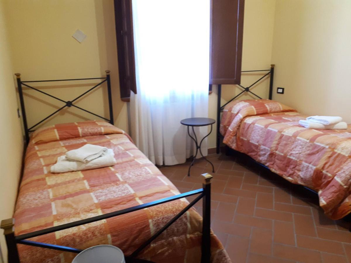 Agriturismo Montemari Villa Palaia Exteriör bild