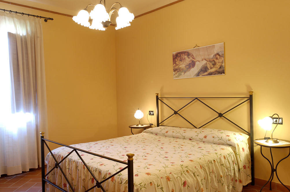 Agriturismo Montemari Villa Palaia Rum bild