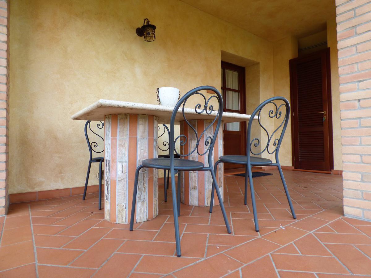 Agriturismo Montemari Villa Palaia Exteriör bild